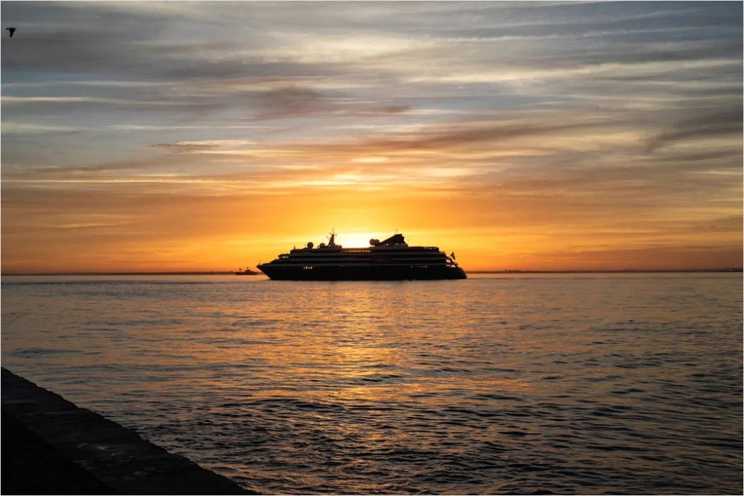 Detail Cruise Ship Deck Ocean Sunrise Number 10