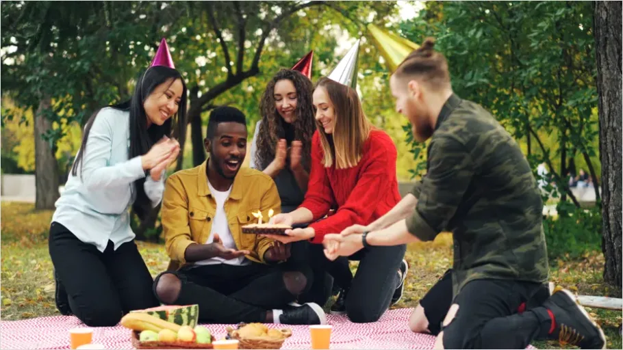 Detail Diverse Group Of Friends Laughing Number 2