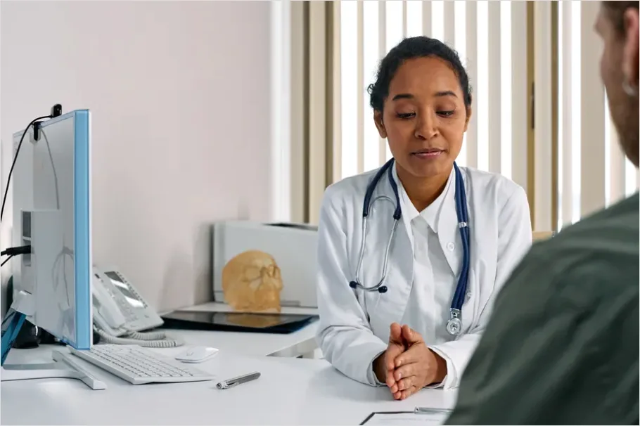 Detail Doctor And Patient Consultation Clinic Number 12