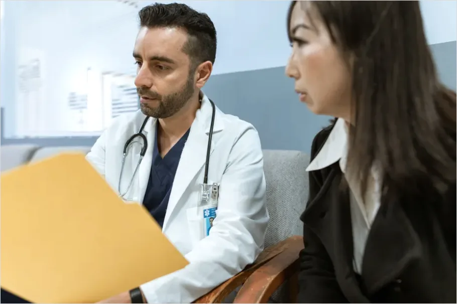 Detail Doctor And Patient Consultation Clinic Number 6