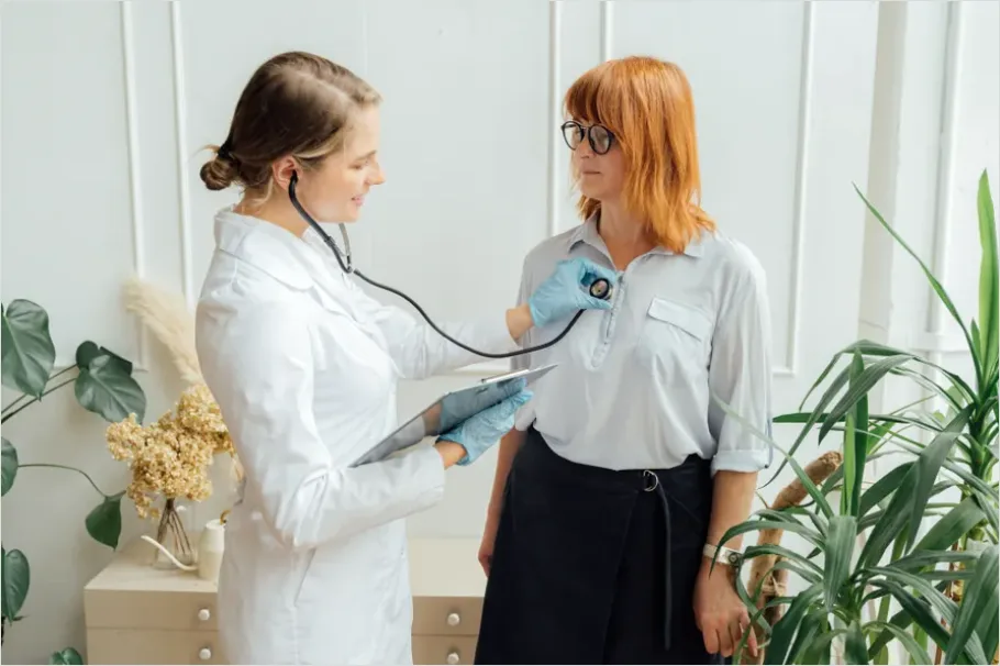 Detail Doctor And Patient Consultation Clinic Number 7