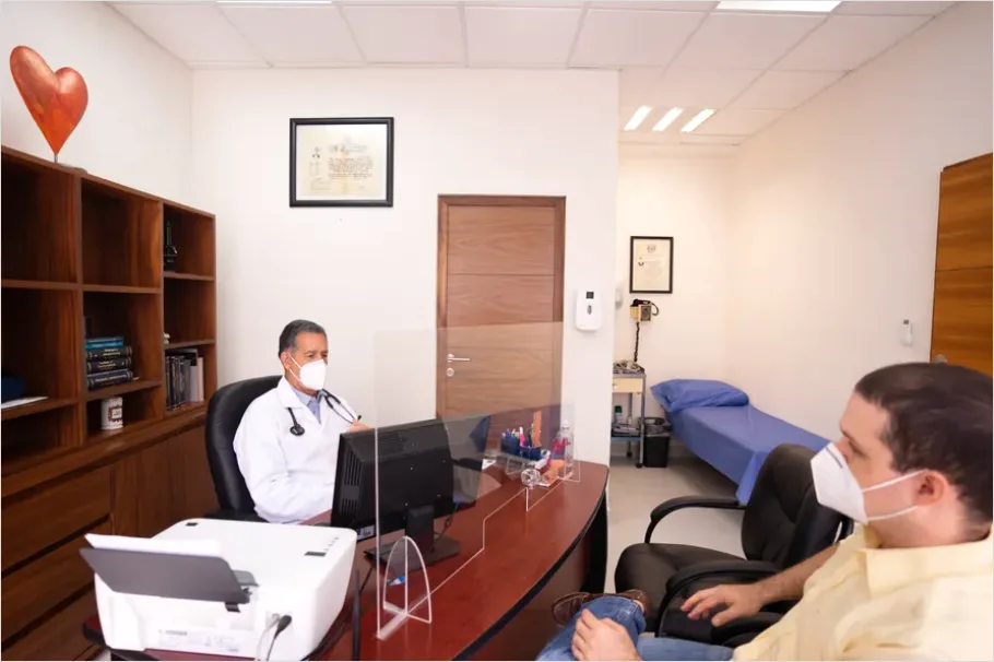 Detail Doctor And Patient Consultation Clinic Number 9