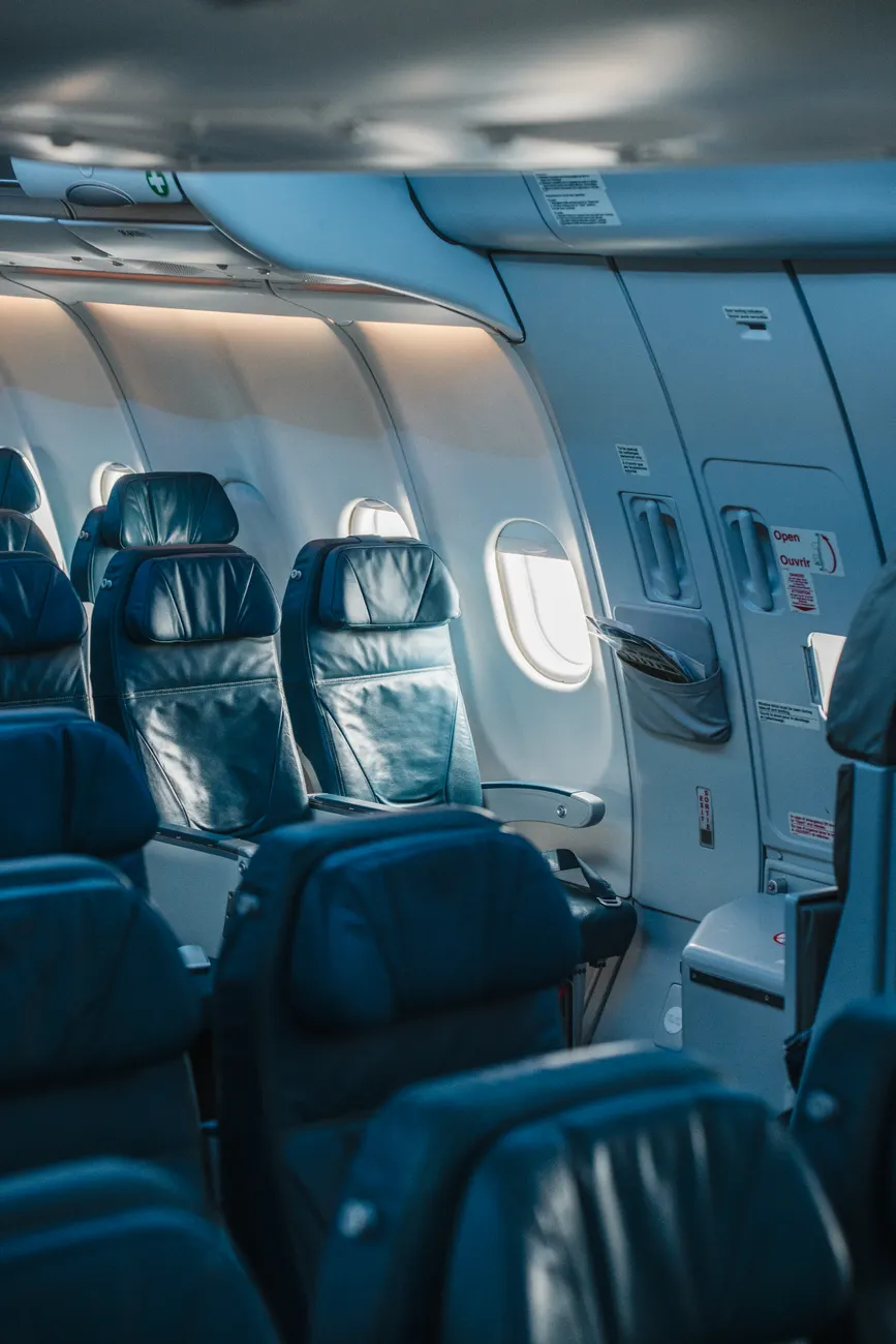 Detail Economy Cabin Airplane Seat Row Number 6