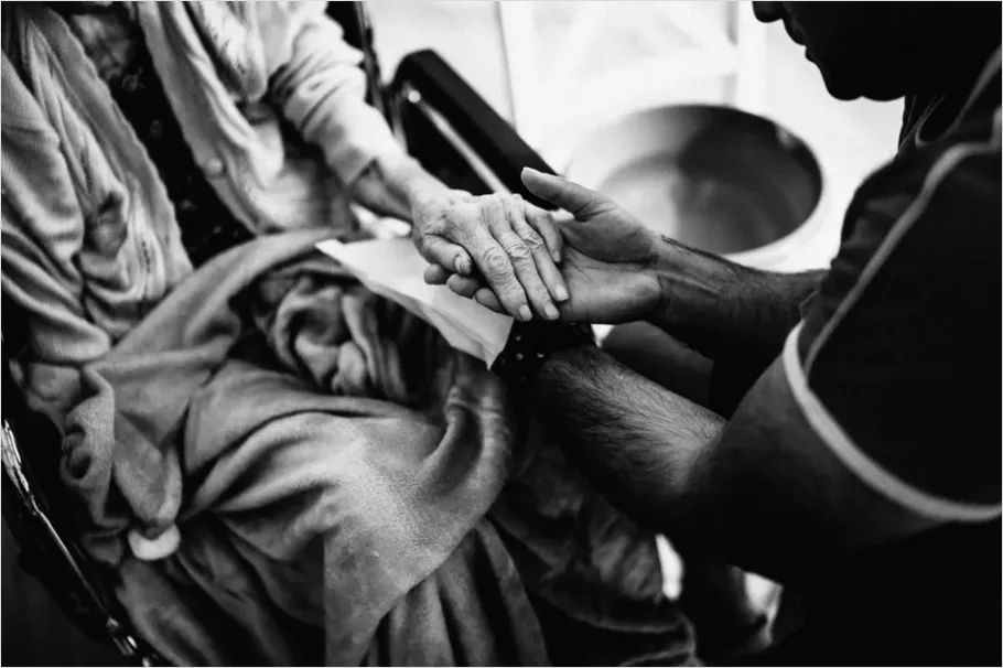 Elderly Care Caregiver Holding Hands 0ffb