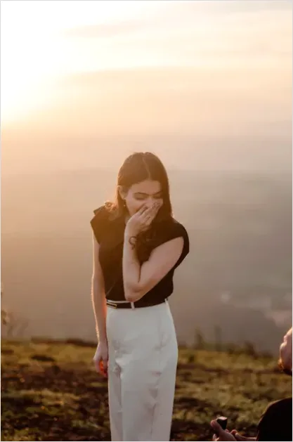 Detail Engagement Proposal Reaction Surprise Moment Number 3