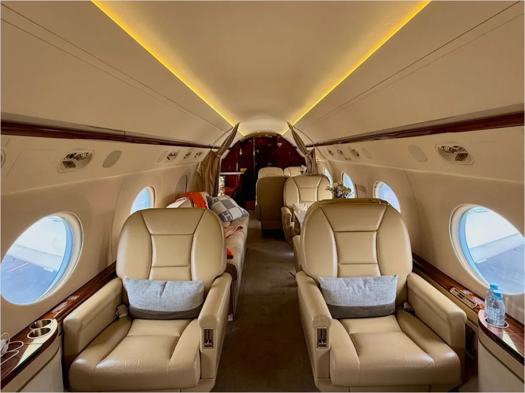 Detail First Class Cabin Luxury Interior Number 4