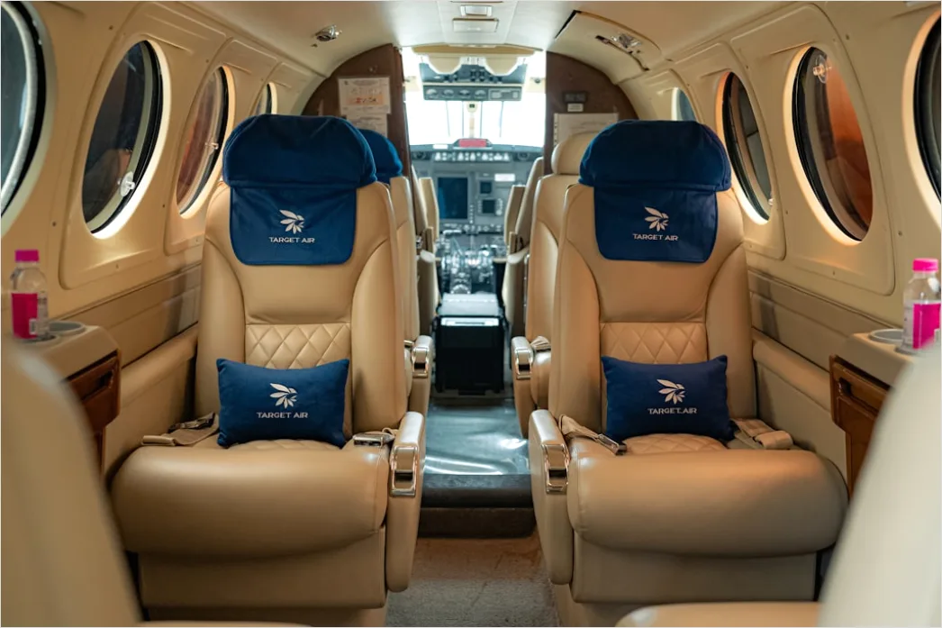 Detail First Class Cabin Luxury Interior Number 6