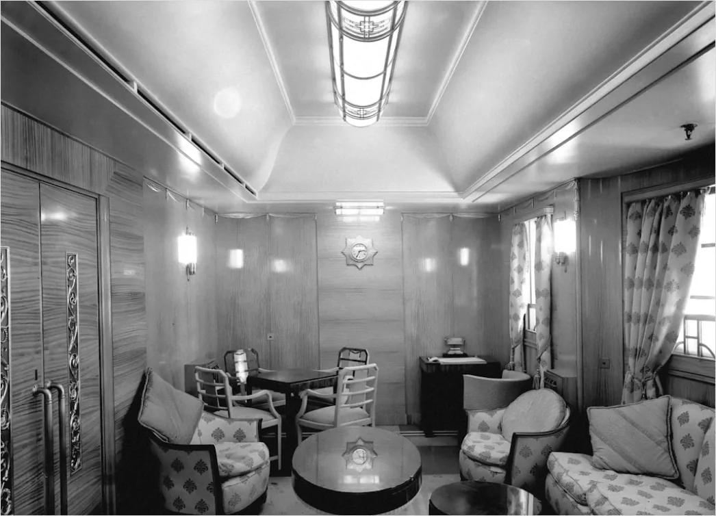 Detail First Class Cabin Luxury Interior Number 8