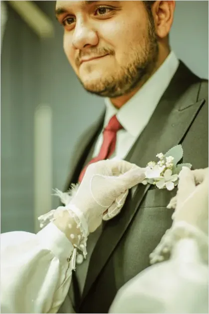 Detail Groom Portrait Boutonniere Close Up Number 11