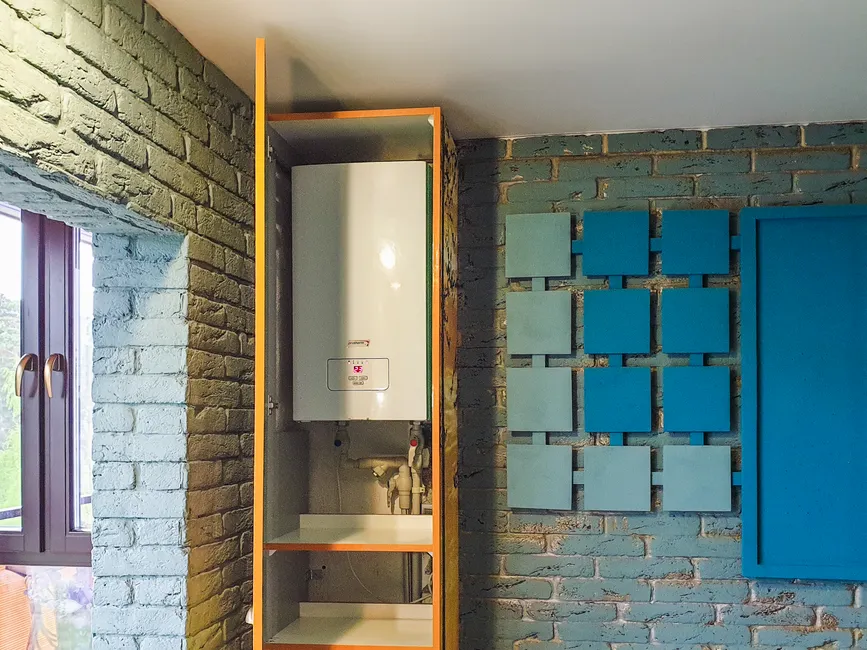 Detail Home Energy Storage Battery On Wall Number 8