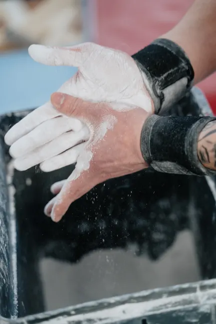 Detail Lifting Gloves And Chalk Close Up Number 15