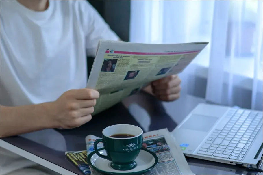 Detail Man Reading Newspaper Morning Coffee Number 16