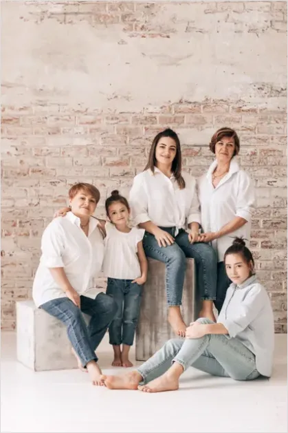 Detail Multigenerational Family Portrait At Home Number 10