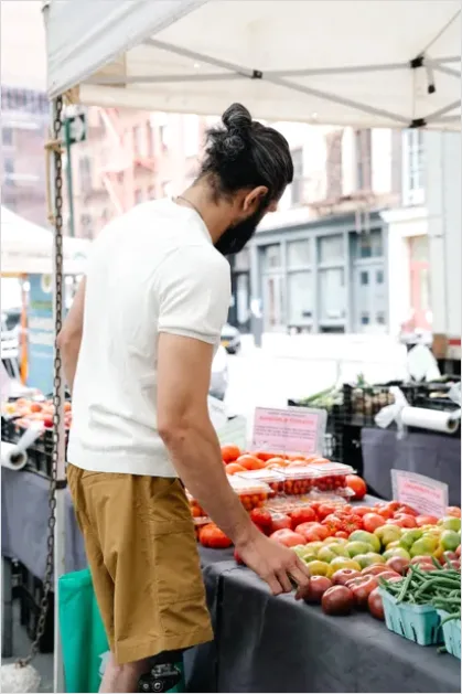Detail People At Farmers Market Shopping Number 5