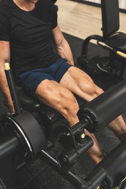 Detail Quad Workout Routine Gym Exercises Number 9