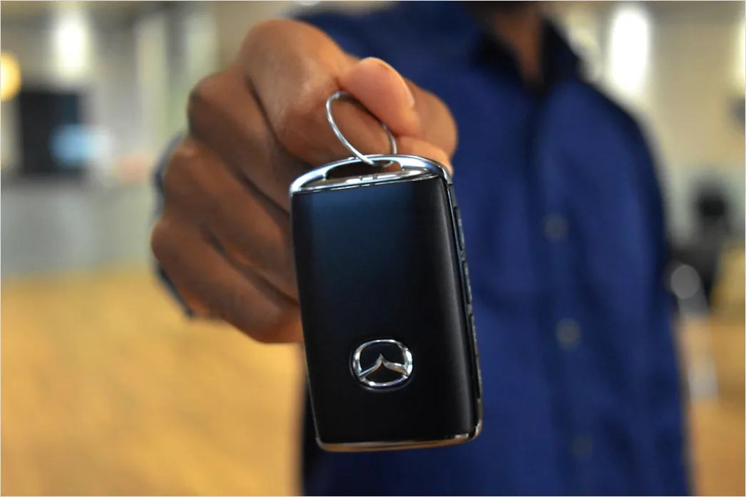 Detail Rental Car Keys Hand Close Up Number 12