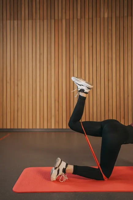 Detail Resistance Band Glute Workout Routine Number 6