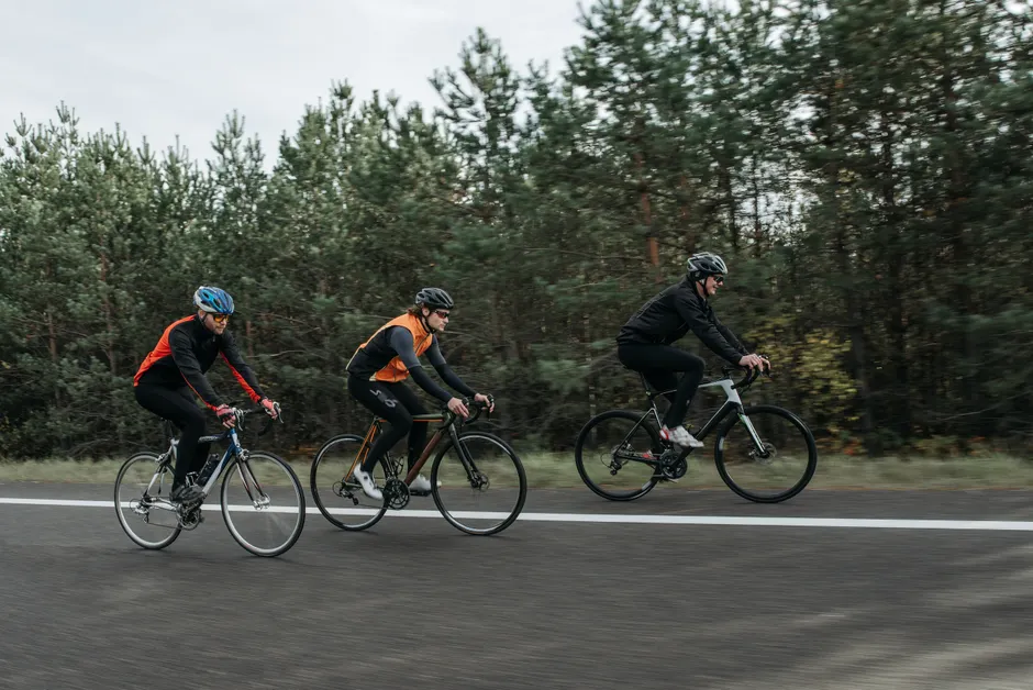 Detail Road Cycling Group Ride Peloton Number 13