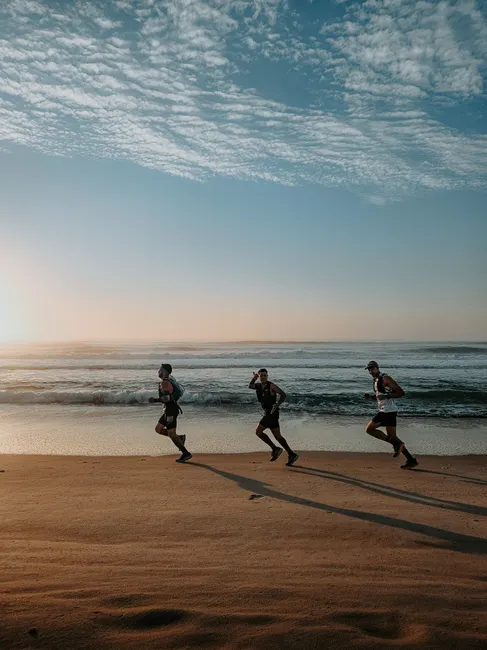 Detail Runner Silhouette Sunrise Road Training Number 13