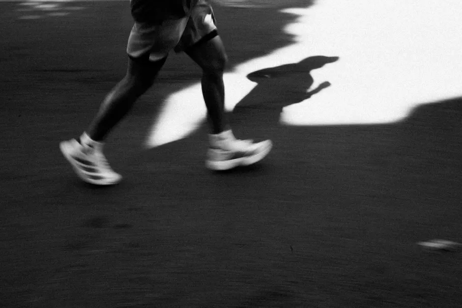 Detail Runner Silhouette Sunrise Road Training Number 8