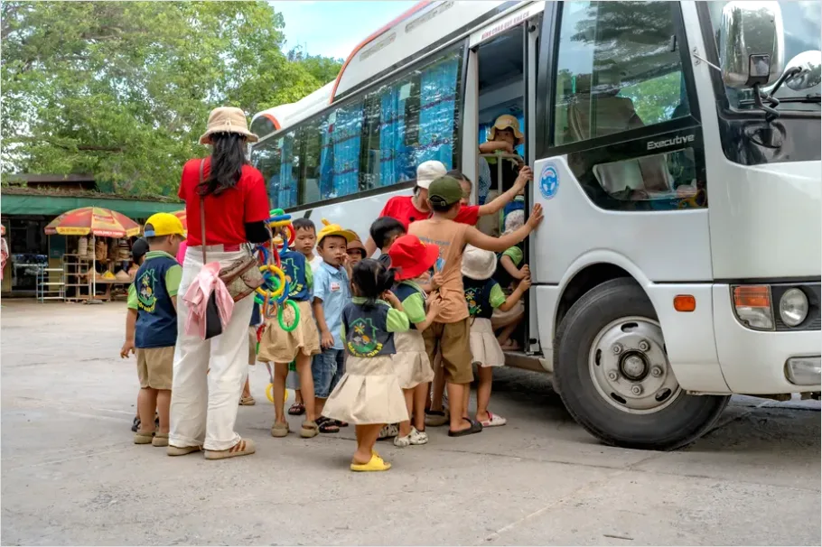 Detail School Bus Kids Boarding Morning Number 4