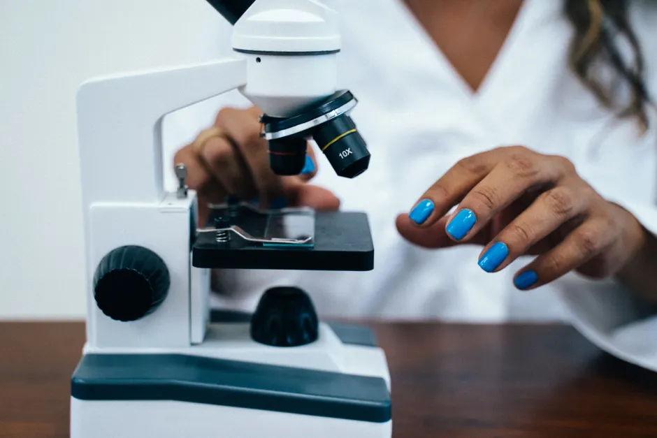 Detail Science Lab Microscope Close Up Objective Lens Number 14