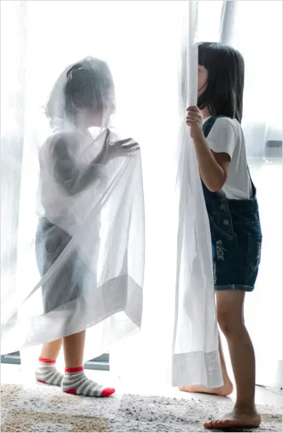 Detail Siblings Playing Together At Home Number 14