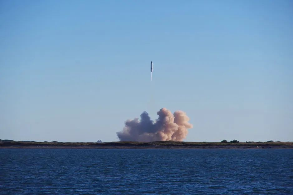 Detail Space Rocket Launch Plume Dramatic Sky Number 10