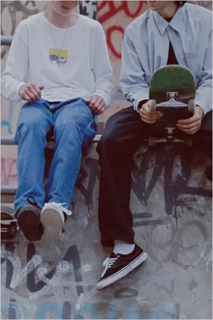 Detail Teenagers Hanging Out Skate Park Number 15