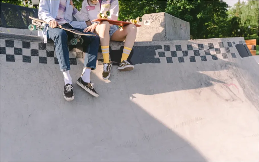 Detail Teenagers Hanging Out Skate Park Number 9