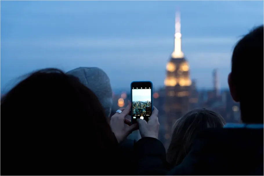 Detail Tourist Taking Photo City Landmark Number 10