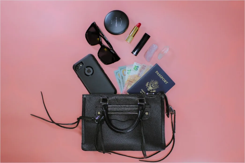 Detail Travel Planning Map Flat Lay Number 9