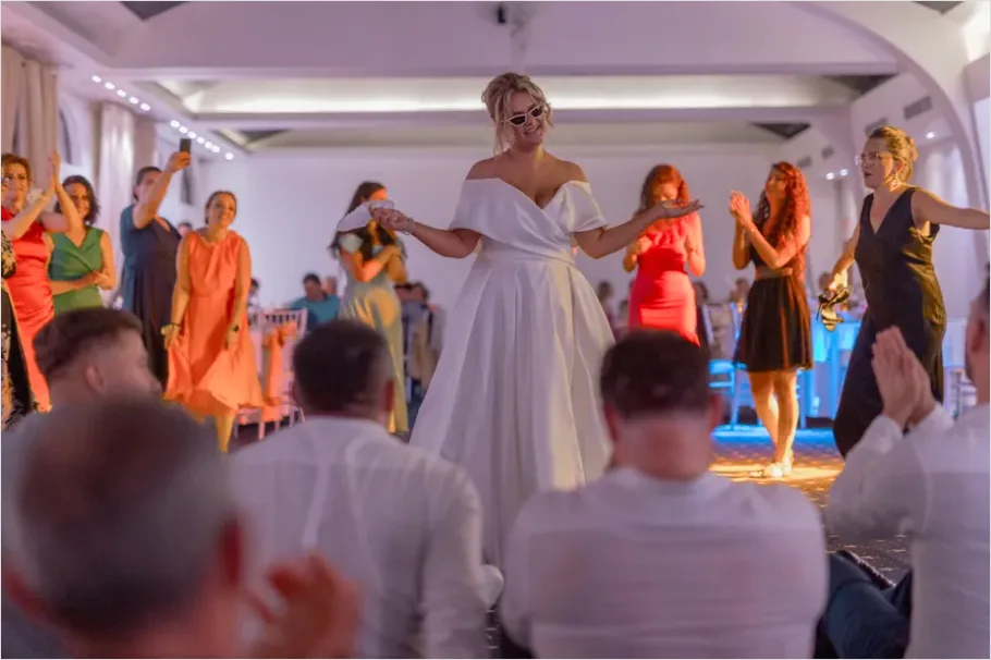 Detail Wedding Guests Dancing Reception Floor Number 9