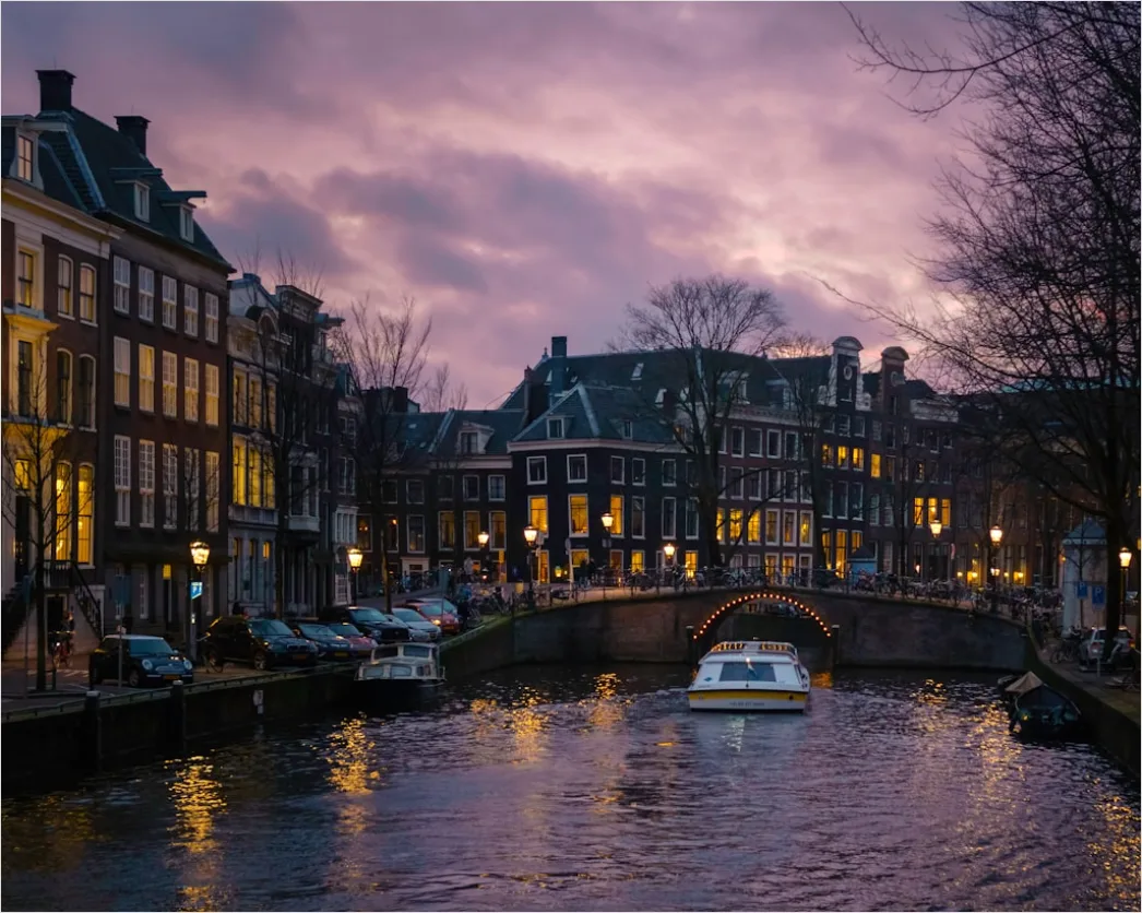 Detail Amsterdam Canal Houses Sunrise Reflection Number 13