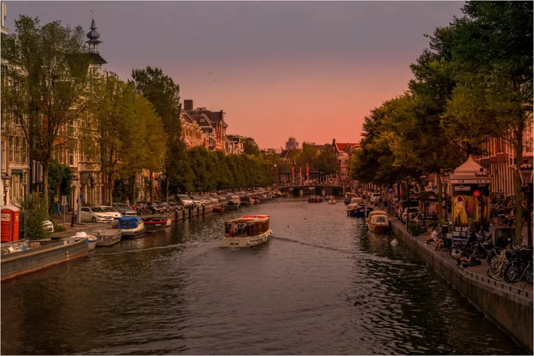 Detail Amsterdam Canal Houses Sunrise Reflection Number 16