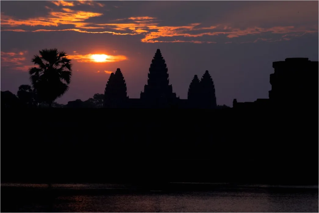 Detail Cambodia Angkor Wat Sunrise Silhouette Number 8