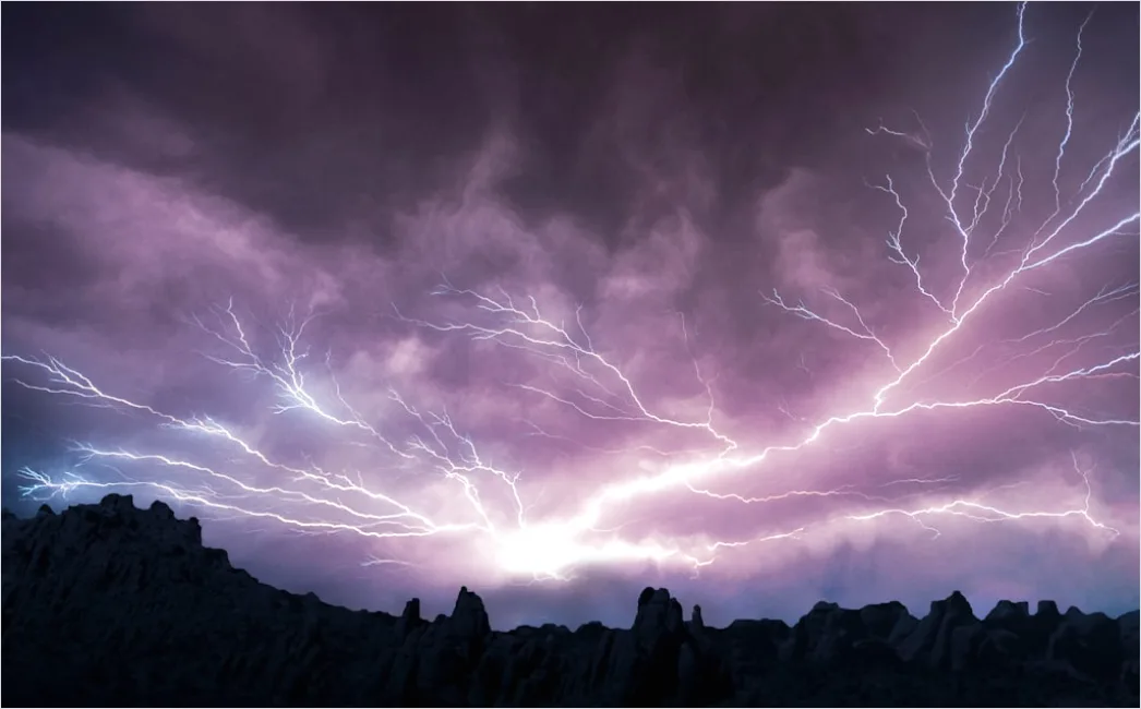 Detail Cloud To Ground Lightning Desert Number 7