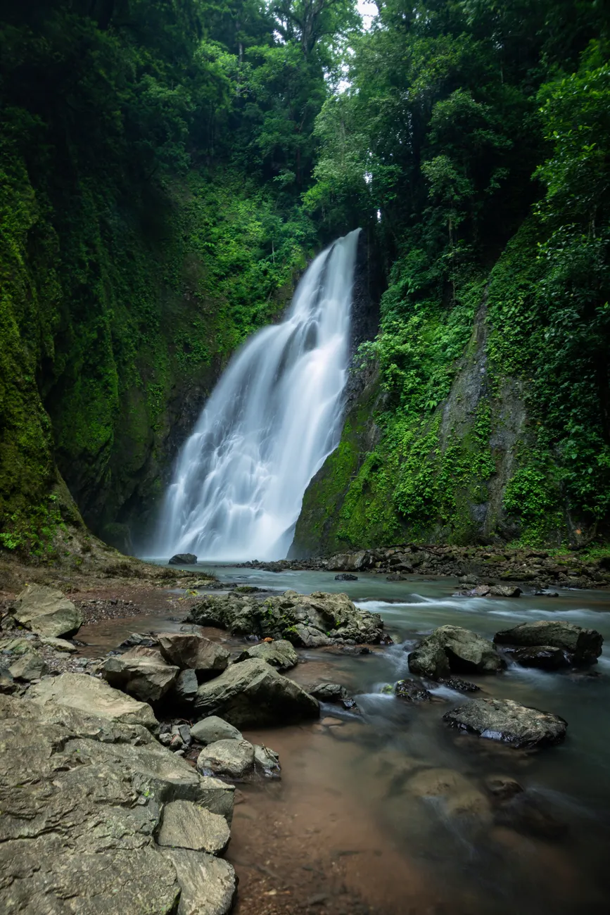 Detail Costa Rica Rainforest Waterfall Hike Number 6