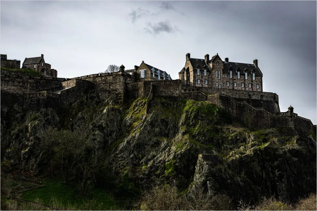 Detail Edinburgh Castle Moody Sky View Number 13