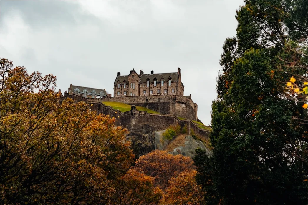 Detail Edinburgh Castle Moody Sky View Number 16
