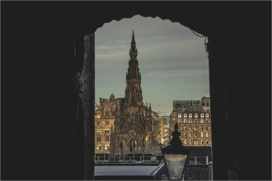 Detail Edinburgh Castle Moody Sky View Number 3