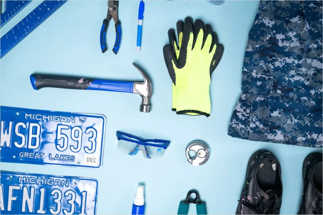 Detail Emergency Kit Severe Weather Flat Lay Number 17