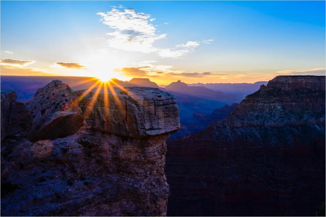 Detail Grand Canyon South Rim Sunrise Number 4