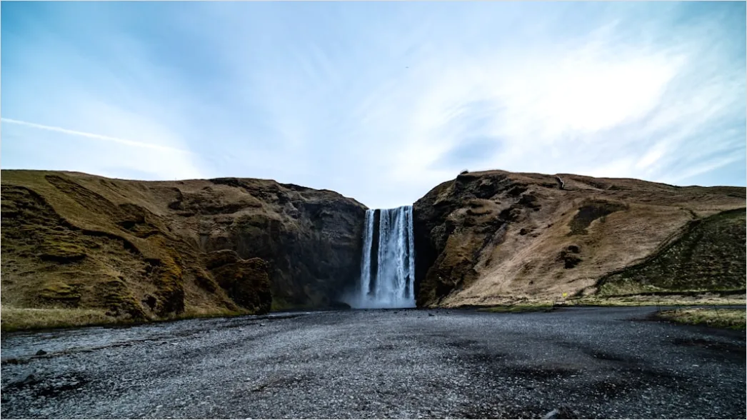 Detail Iceland Waterfall Road Trip Scene Number 7