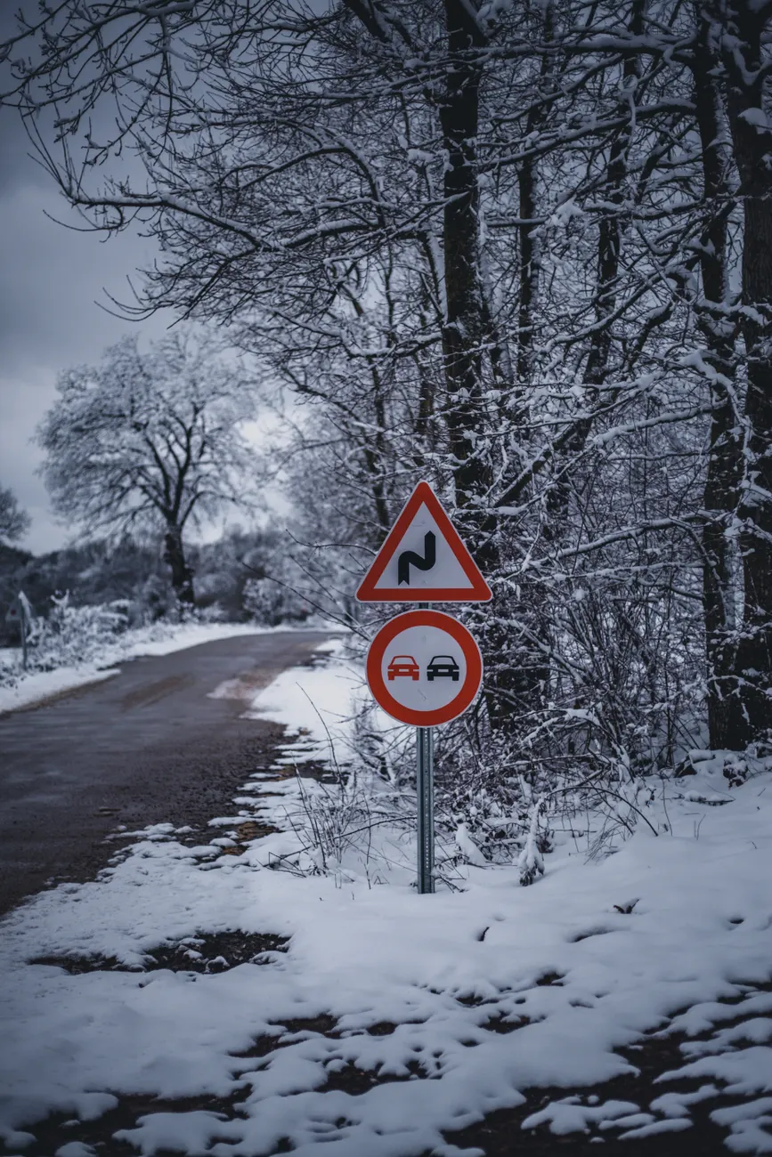 Detail Icy Road Surface Warning Background Number 11