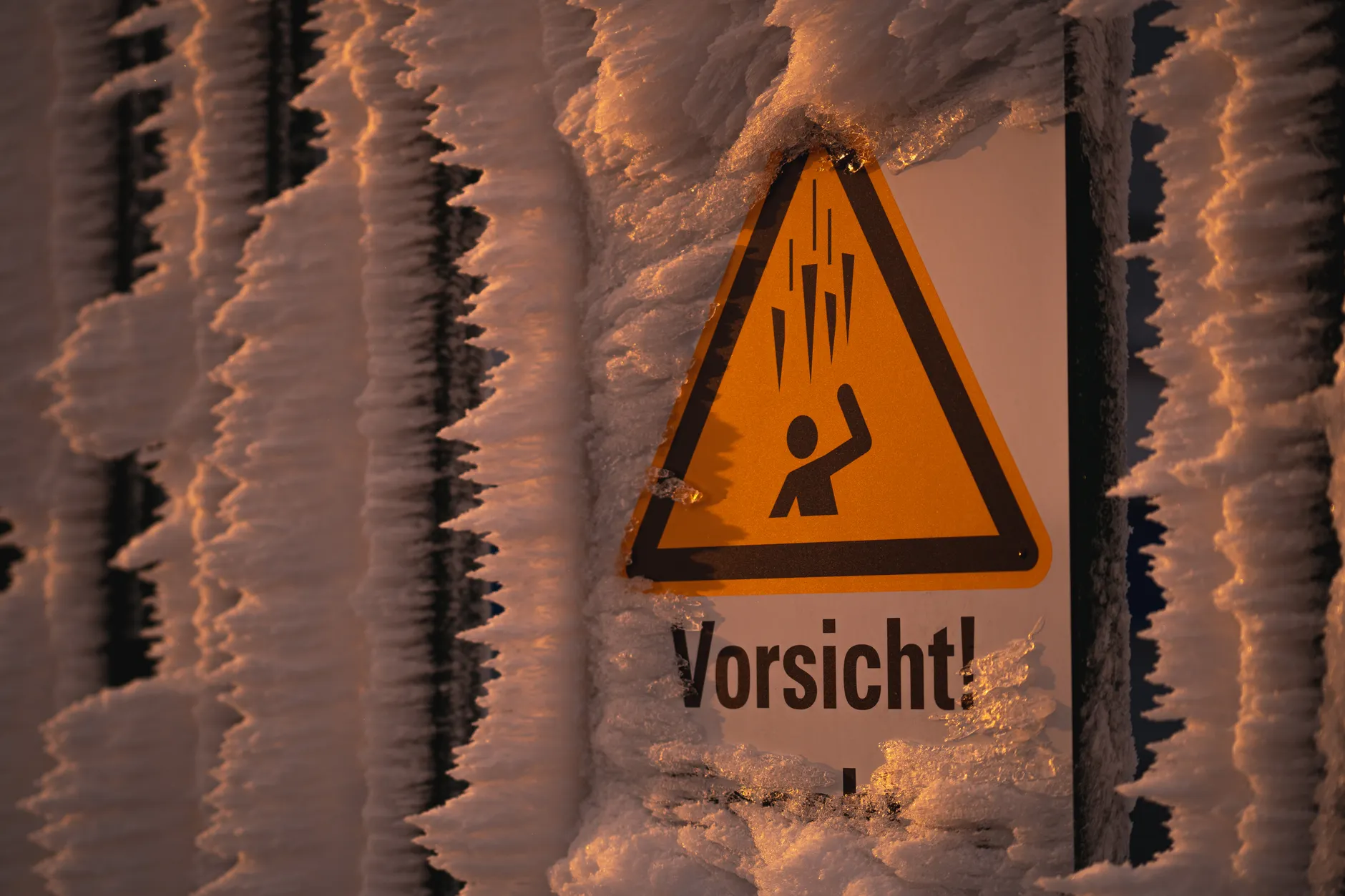 Detail Icy Road Surface Warning Background Number 22