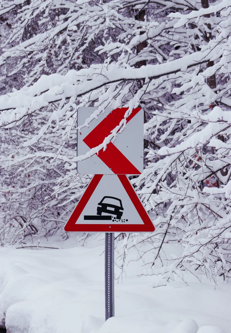 Detail Icy Road Surface Warning Background Number 4