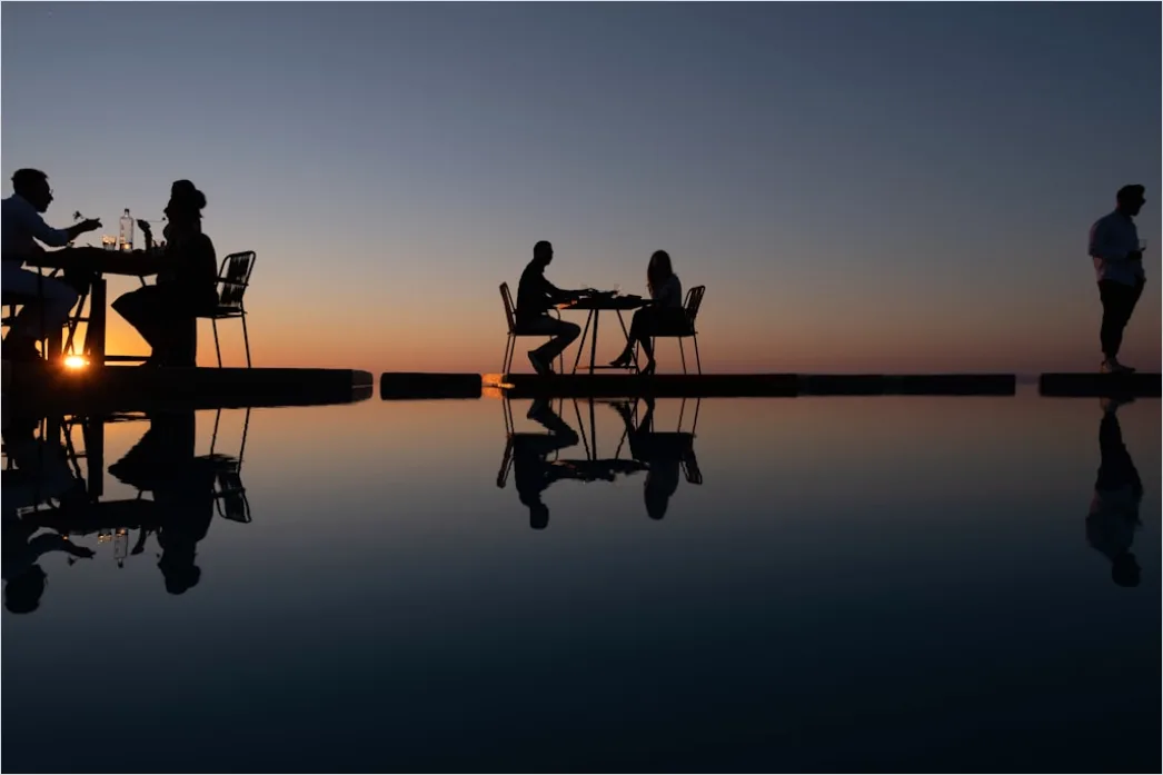 Detail Luxury Resort Infinity Pool Sunset Number 10