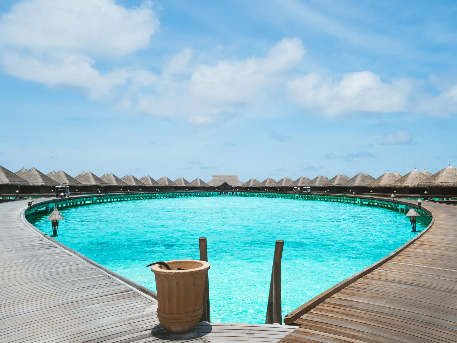 Detail Maldives Overwater Villa Lagoon View Number 16