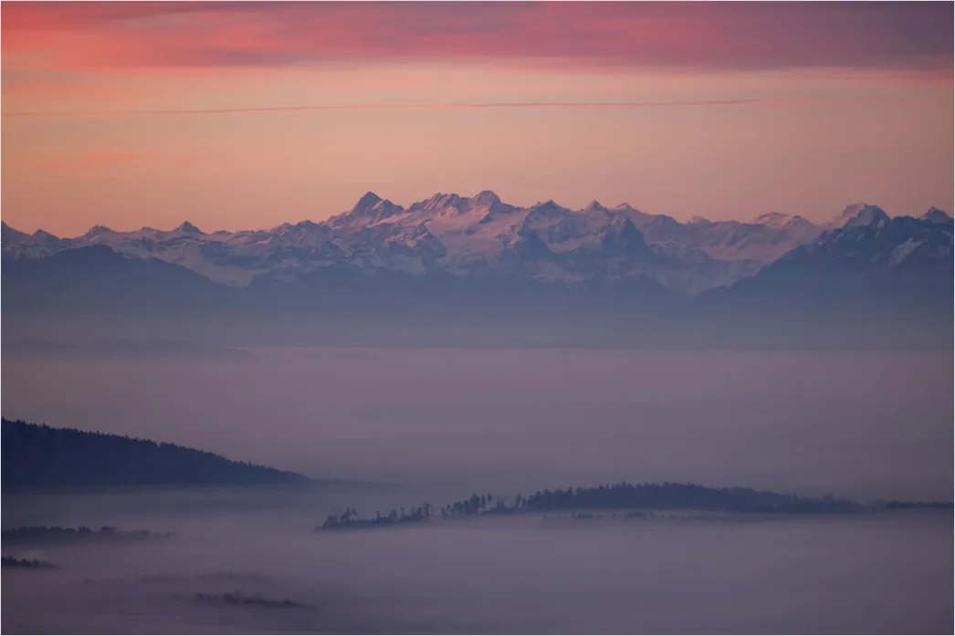 Detail Misty Mountain Valley Sunrise View Number 7